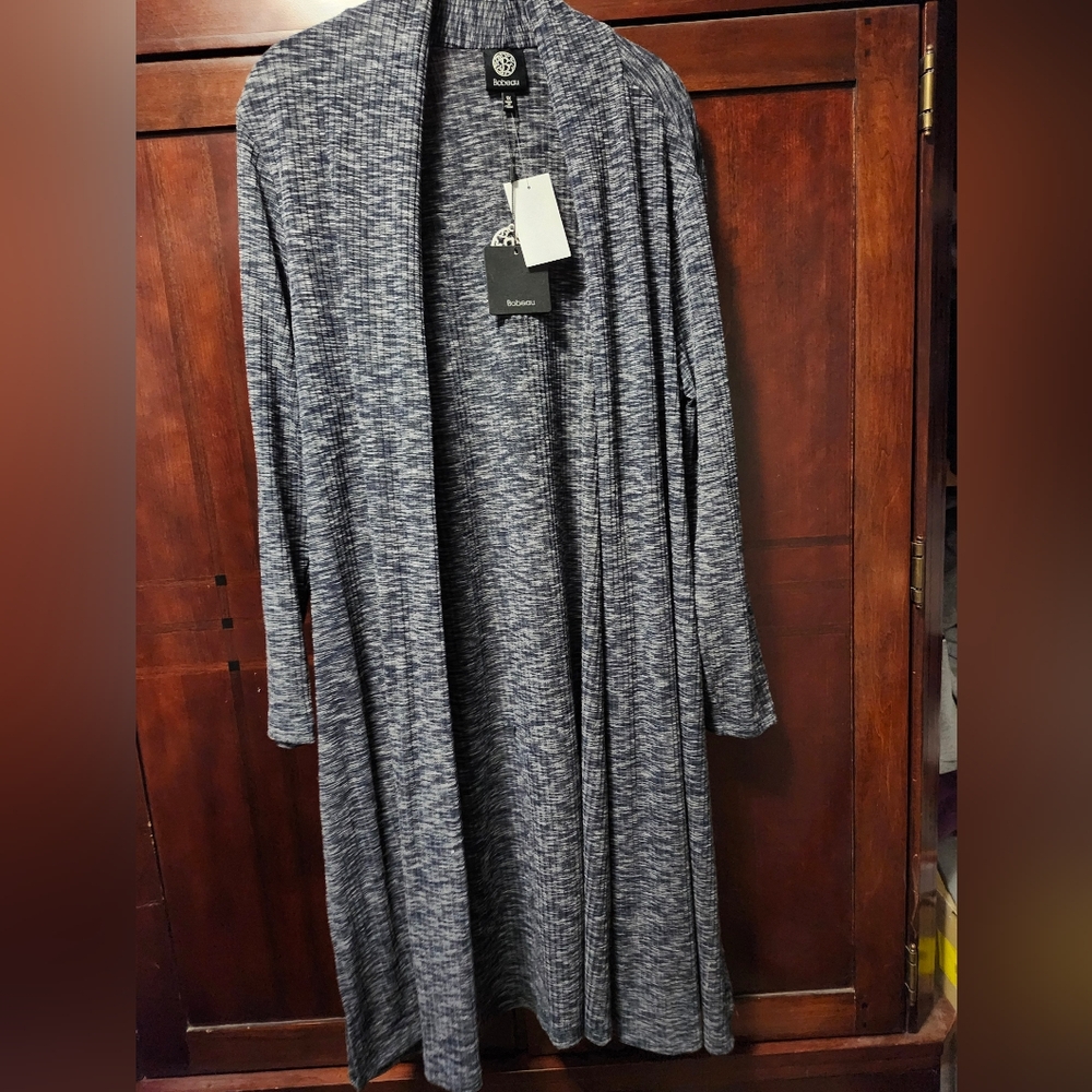 Bobeau Textured Long Cardi, Denim Blue Heather With Side Slits. Size 1X